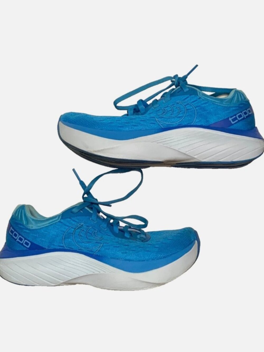 Topo Athletic Atmos Blue Sky Road Running Shoes Women’s Size 8